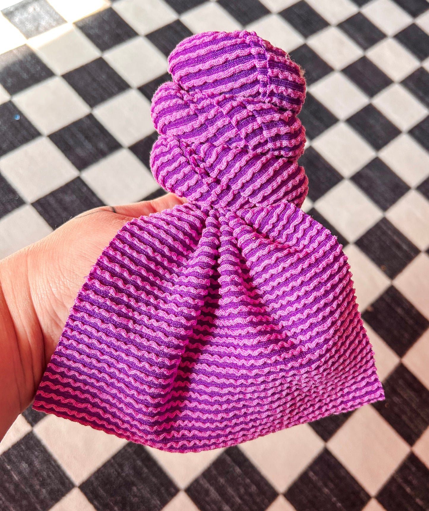 Grape Wave Bow