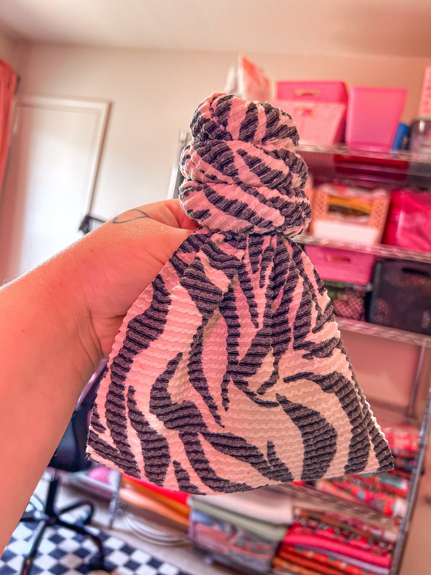 Zebra Wave Rib Bow
