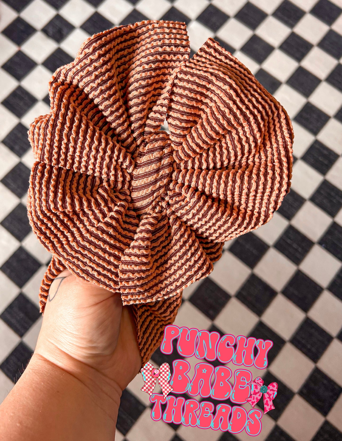 2 Tone Brown Wave Bow