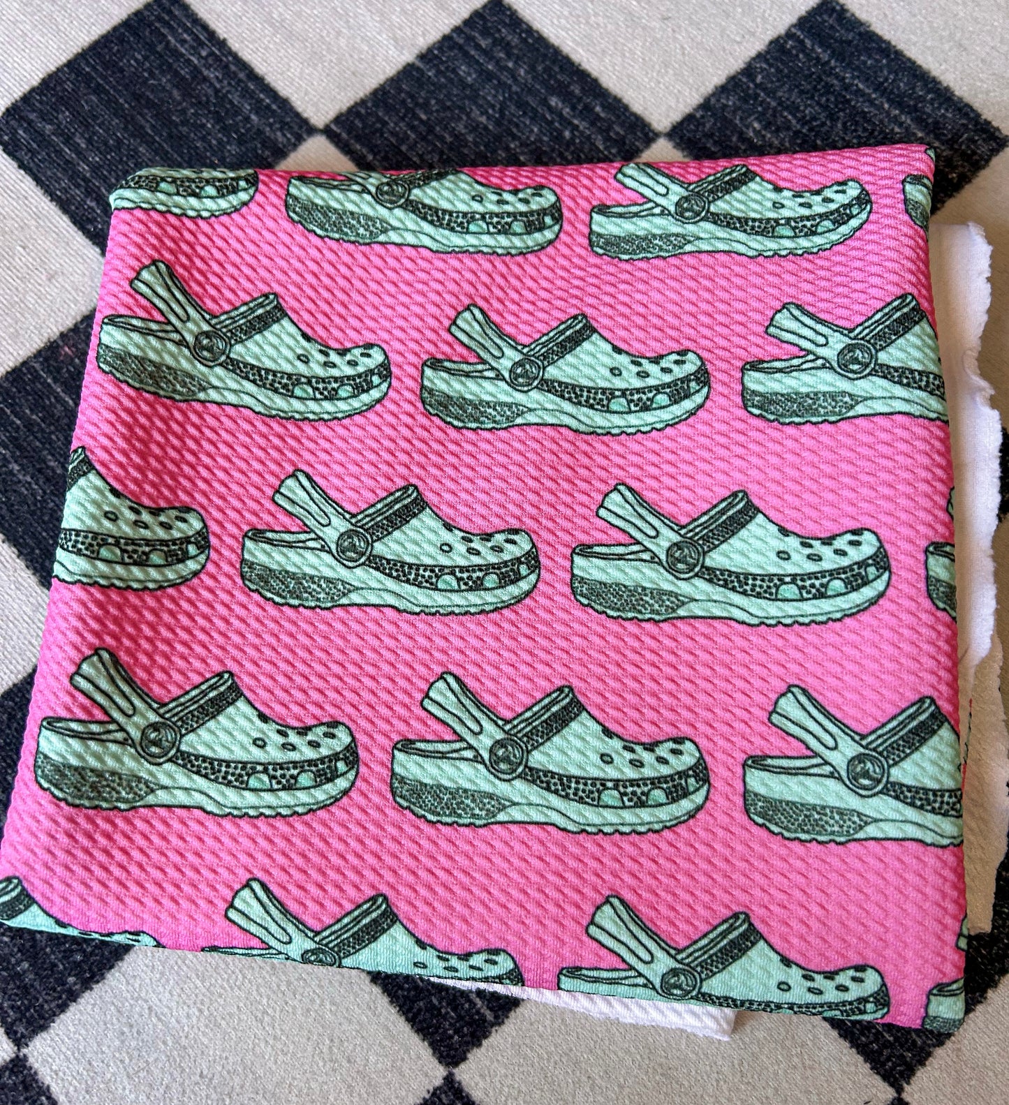 Croc Bow