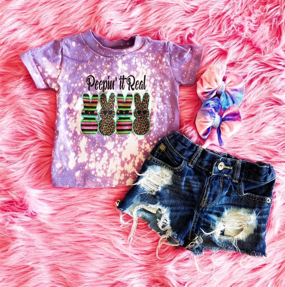 Mystery Peepin’ It Real Kids Tee