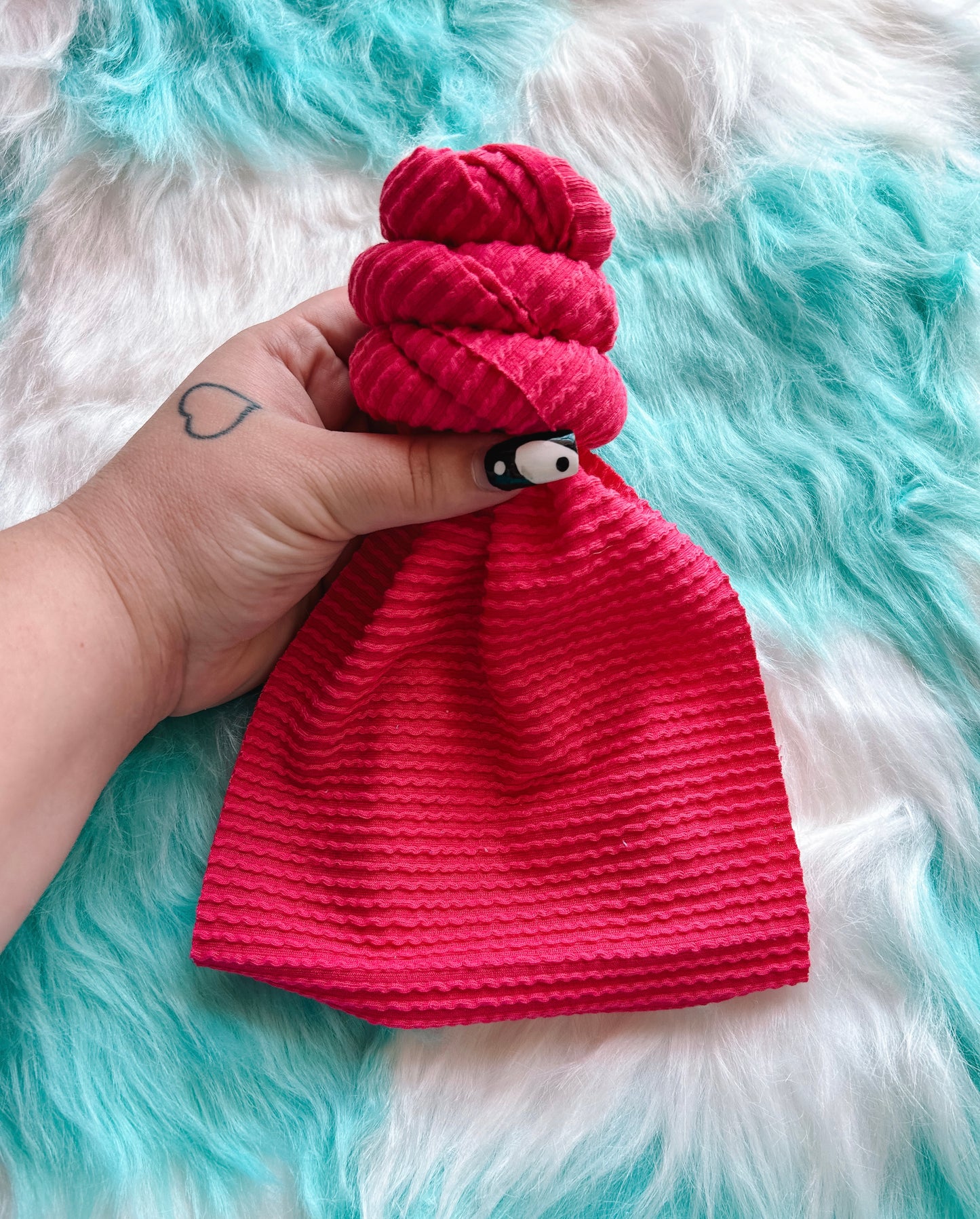 Fuchsia Wavy Knit Bow