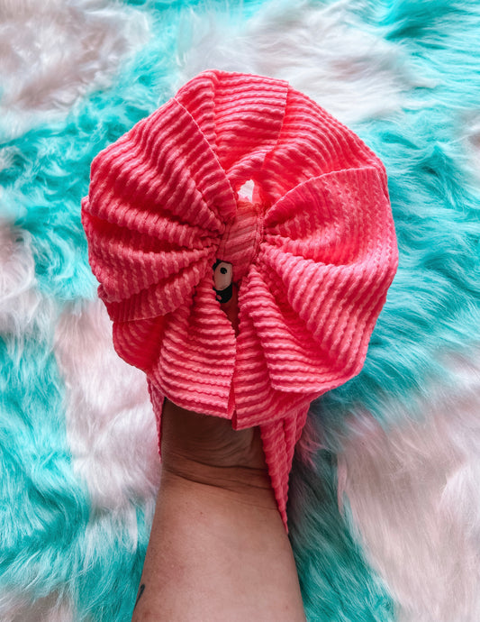 Bubblegum Pink Wavy Knit Bow