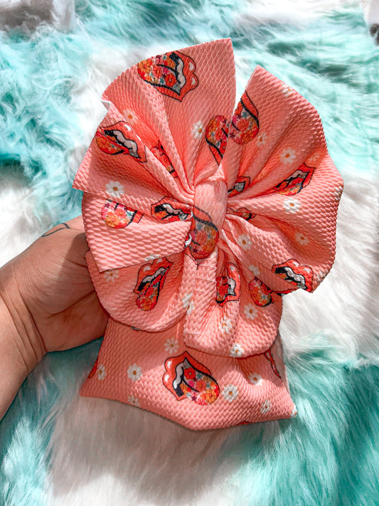 Floral Tongue Bow